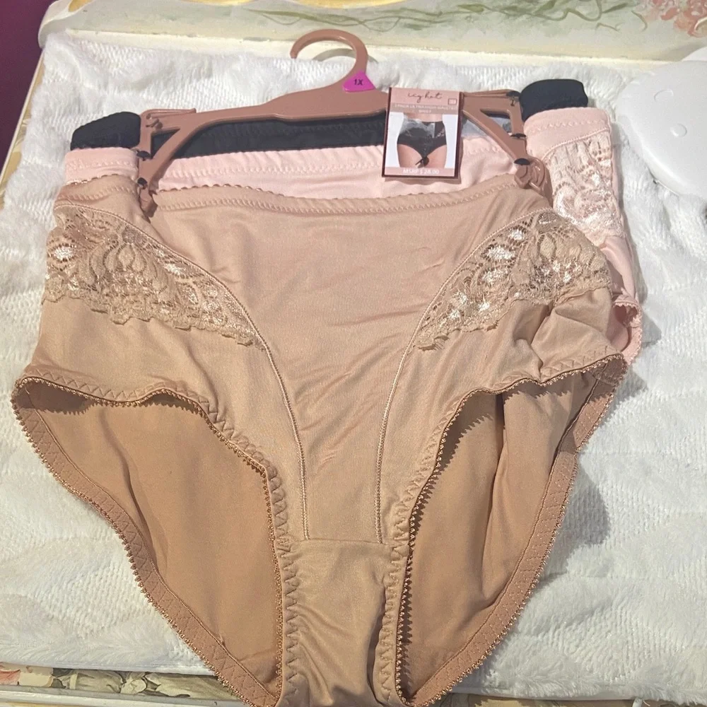 Lace Trimmed Women's Panties - Tan